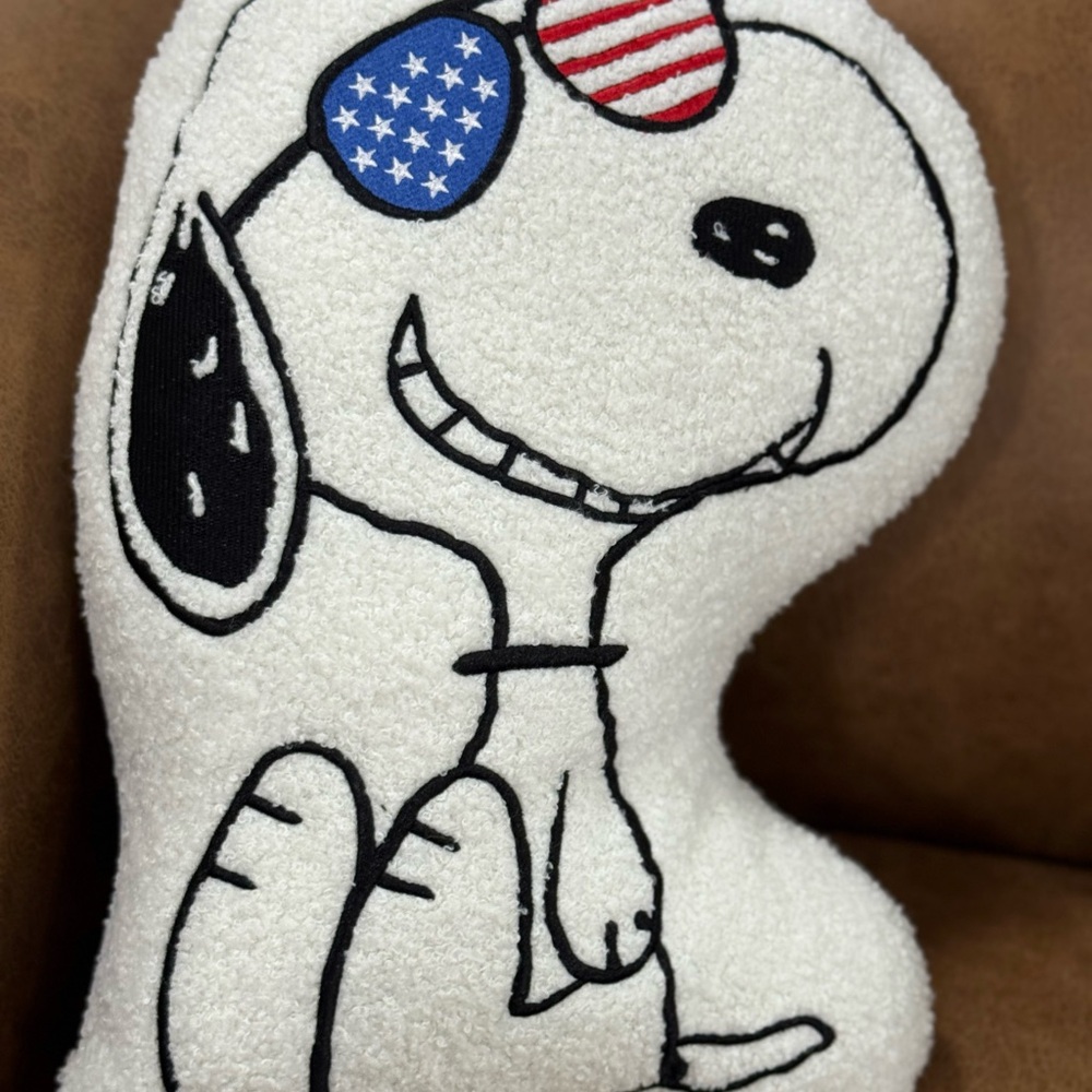 Peanuts patriotic sherpa Snoopy Pillow